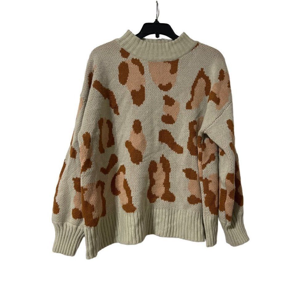Leopard print acrylic sweater size medium - Picture 1 of 6
